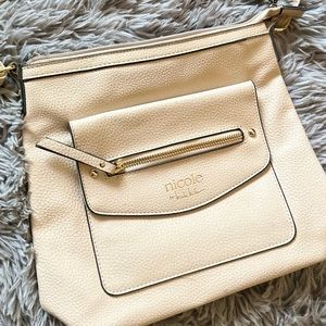 Nicole Miller crossbody. Great condition.